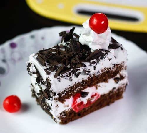 Fresh Black Forest Pastry Manufacturer Supplier from Bangalore India